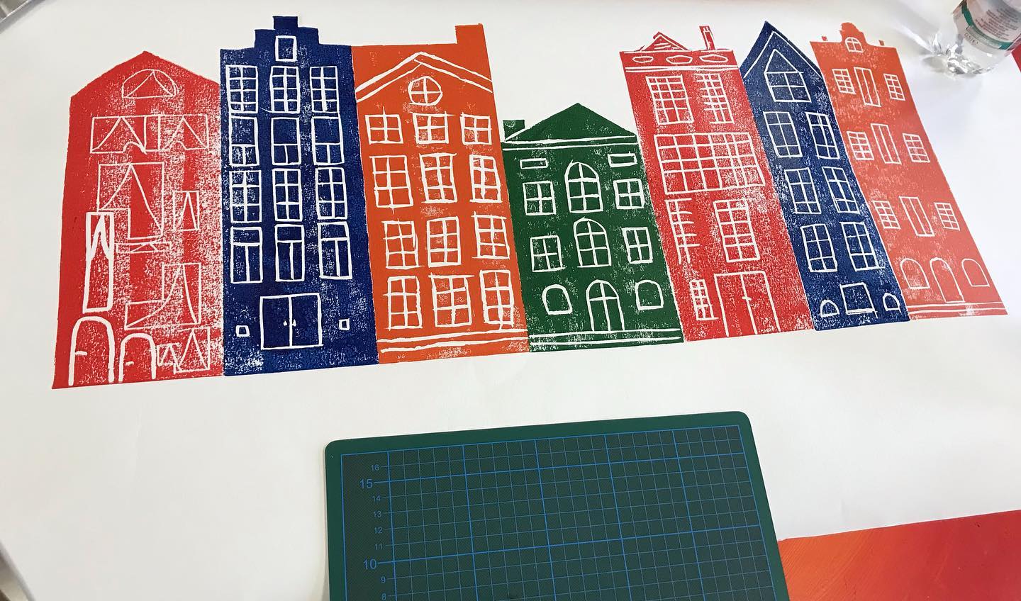 Upcycling-Druckwerkstatt – Kreatives Drucken mit nachhaltigen Materialien